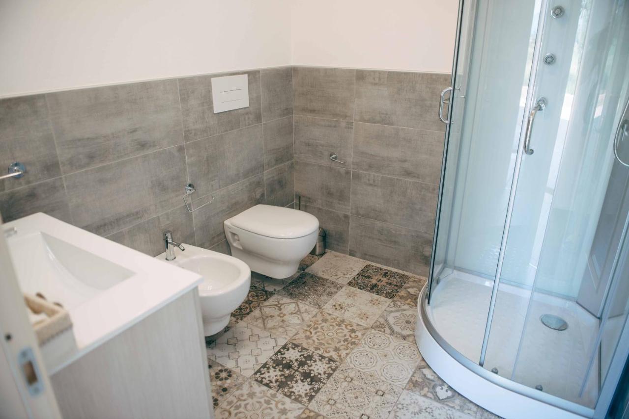 Affitta Camere La Fenice Di Folli Lorella Puegnago Bagian luar foto