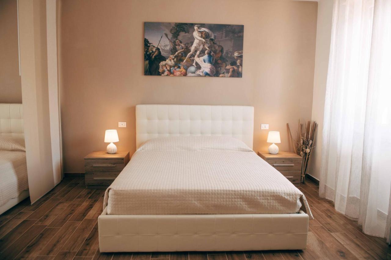 Affitta Camere La Fenice Di Folli Lorella Puegnago Bagian luar foto
