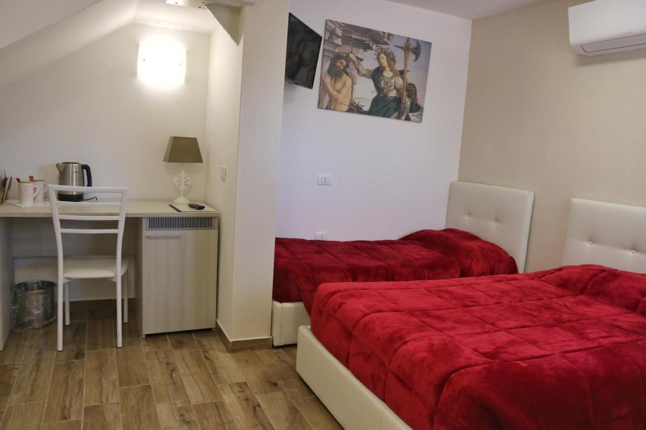 Affitta Camere La Fenice Di Folli Lorella Puegnago Bagian luar foto