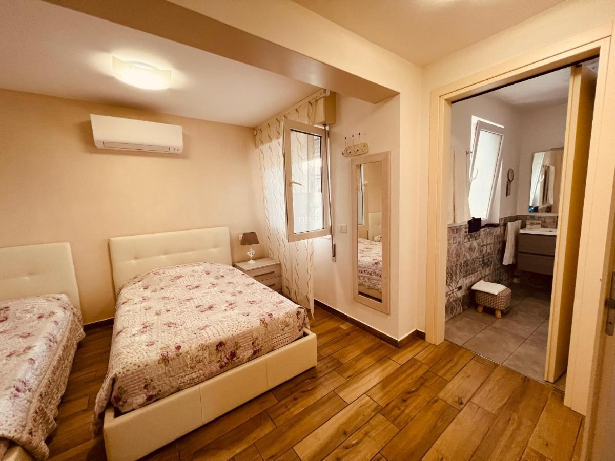 Affitta Camere La Fenice Di Folli Lorella Puegnago Bagian luar foto